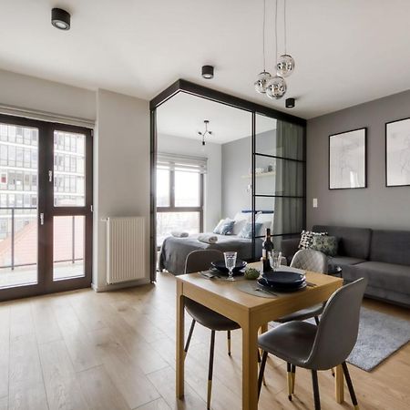 Warsaw Night Apartments Metro Plocka Ngoại thất bức ảnh