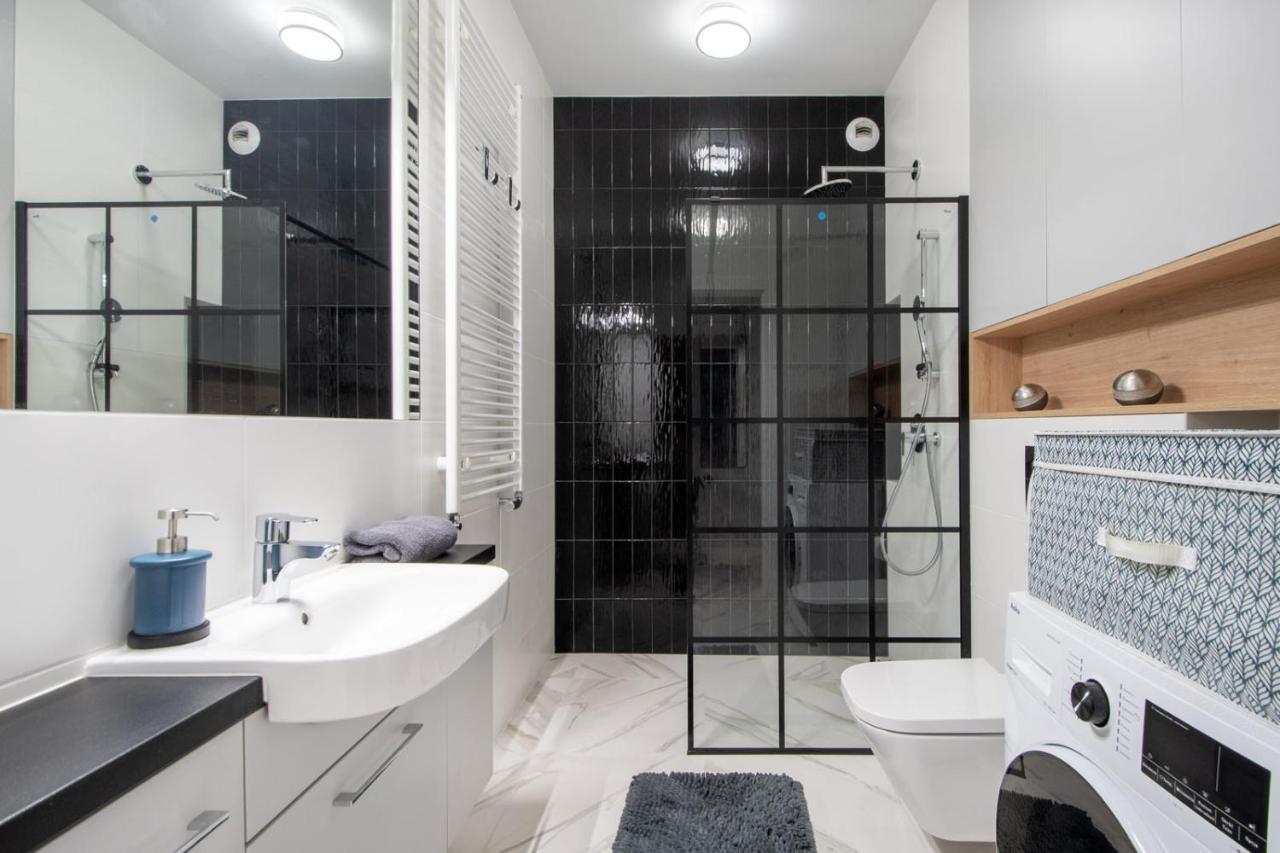Warsaw Night Apartments Metro Plocka Ngoại thất bức ảnh